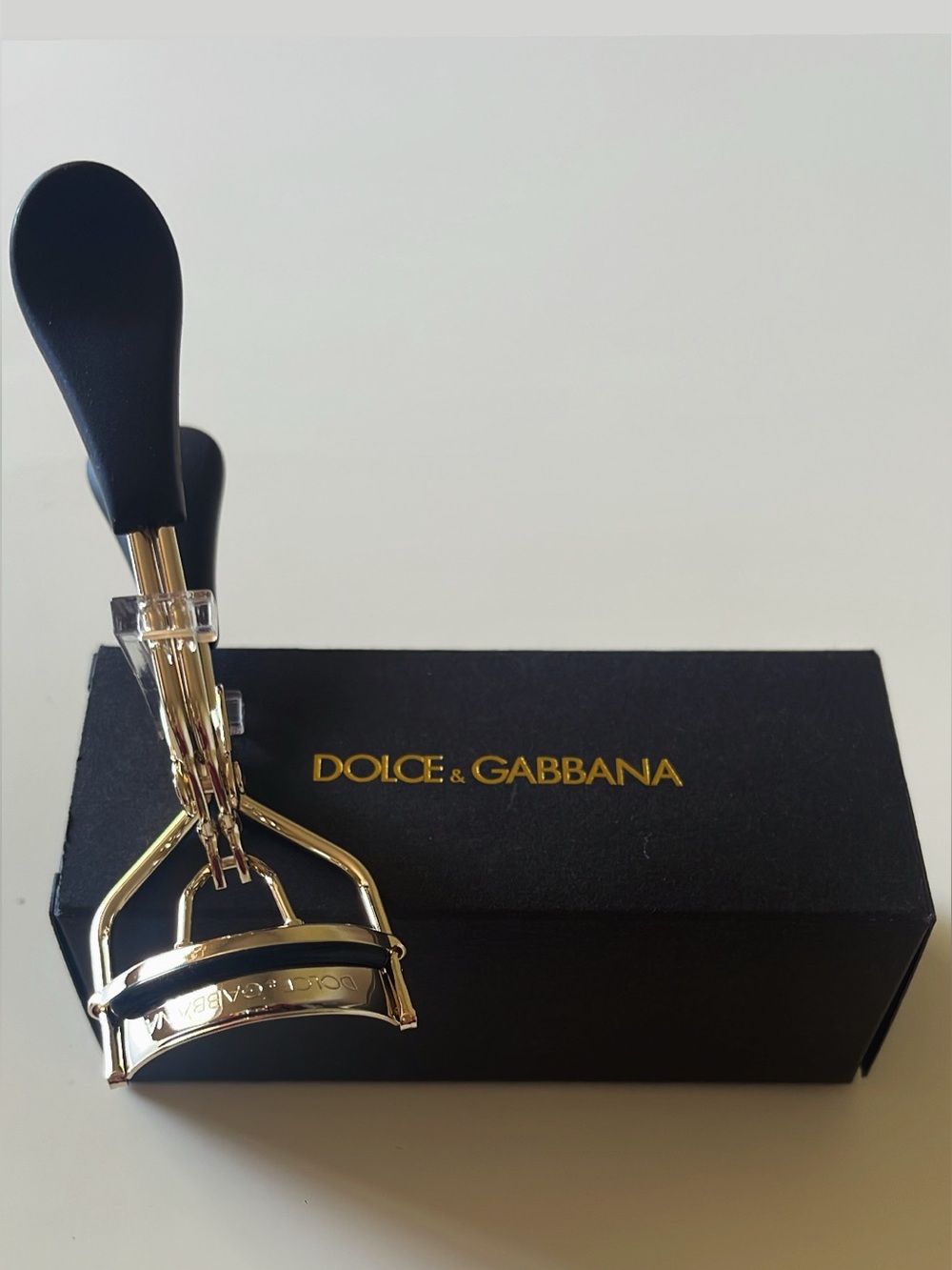 Dolce & Gabbana Gold Eyelash Curler with Black Handles